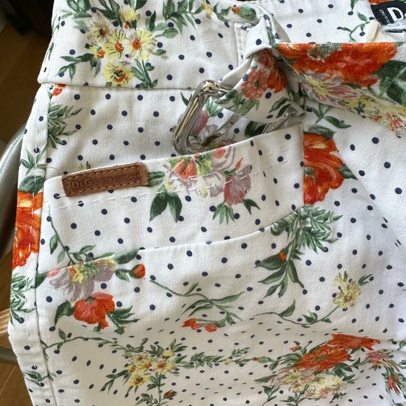 Dolce & Gabbana Vintage White Floral Cotton Pants, Size 26 / IT 40 - Picture 3 of 10